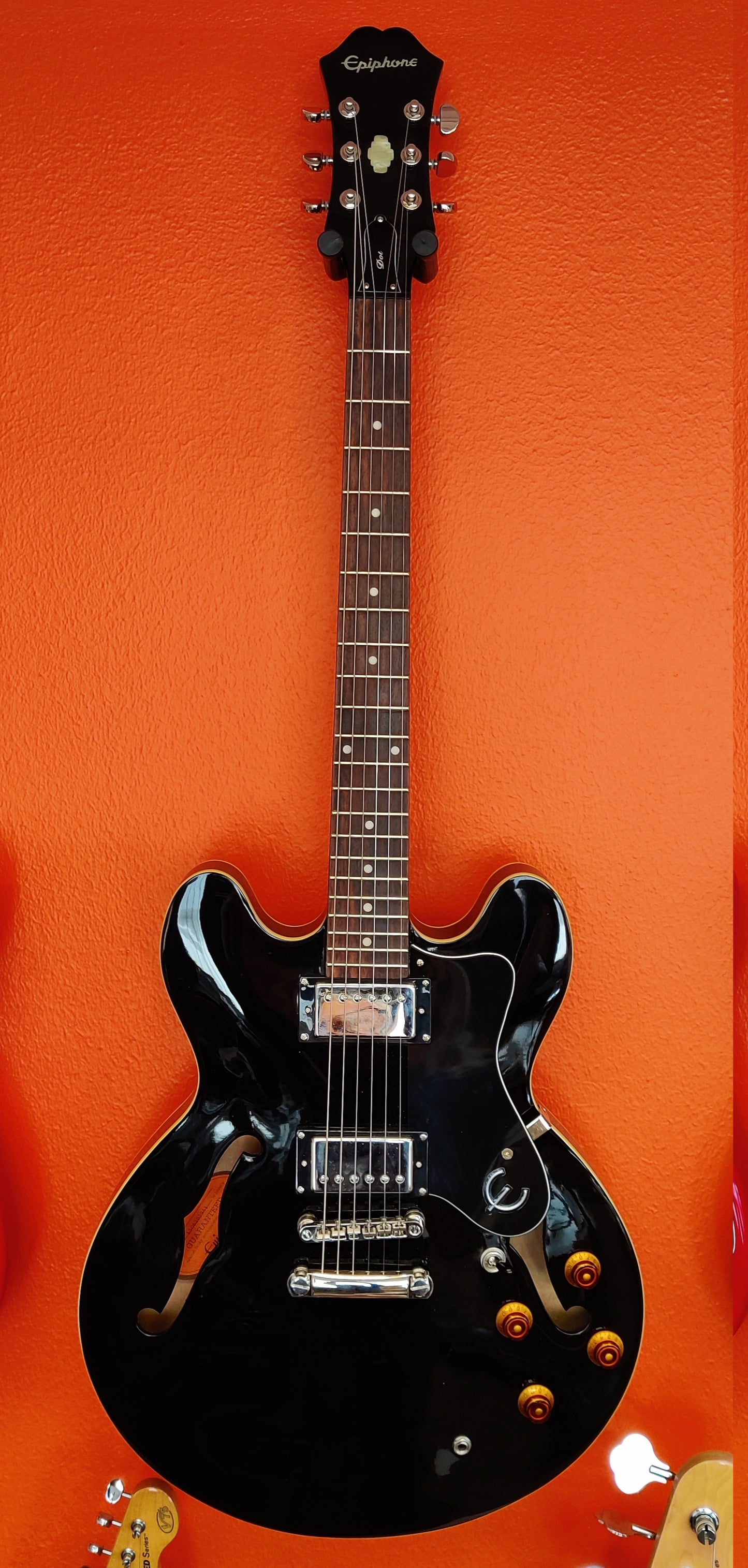 Epiphone ES-335 black w/case (myyty) - Aron Soitin