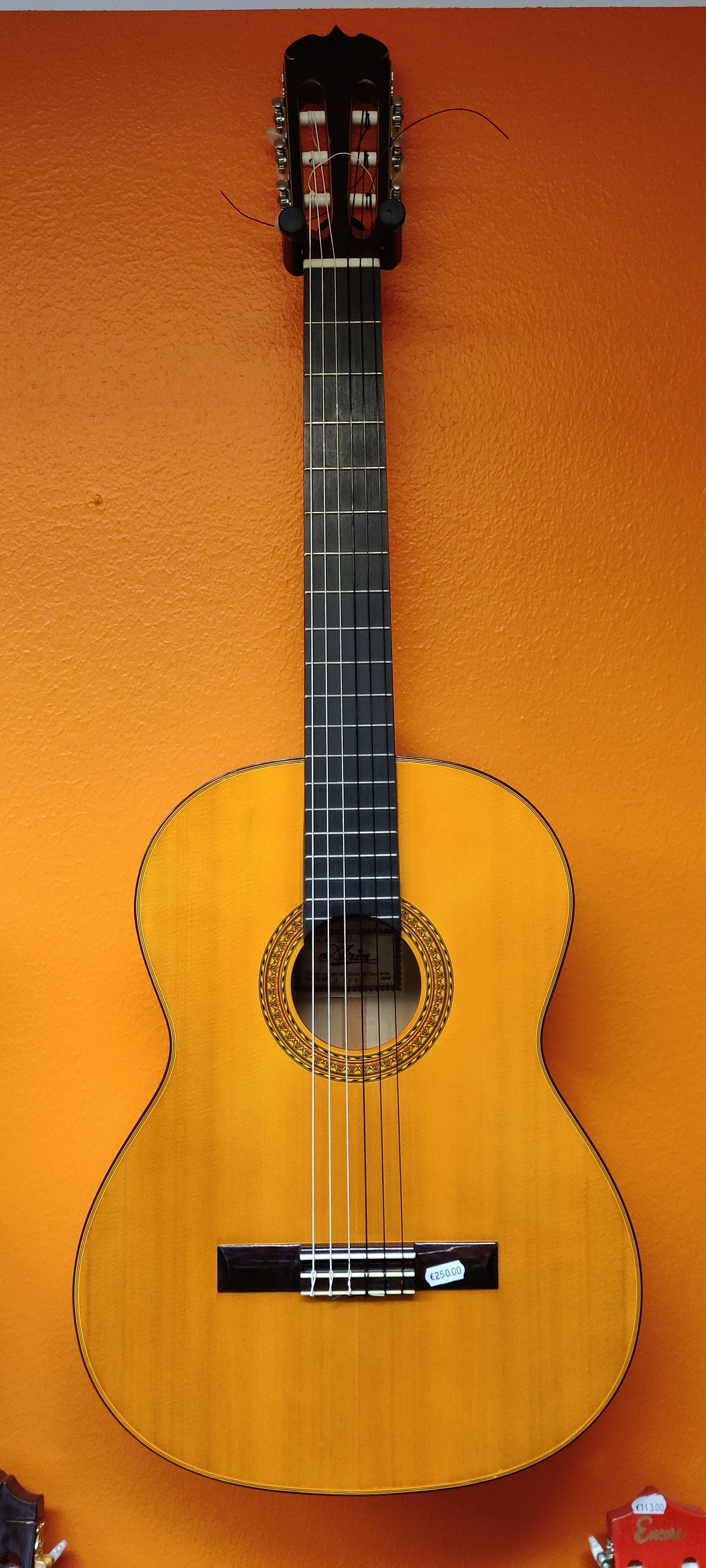 Aria A553 classical guitar (used) - Aron Soitin