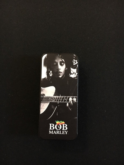 Bob Marley Silver Portrait Series Medium plektrat tinalaatikossa - Aron Soitin